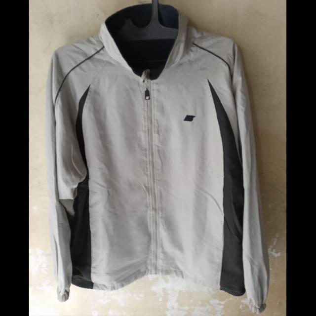 jaket new balance original
