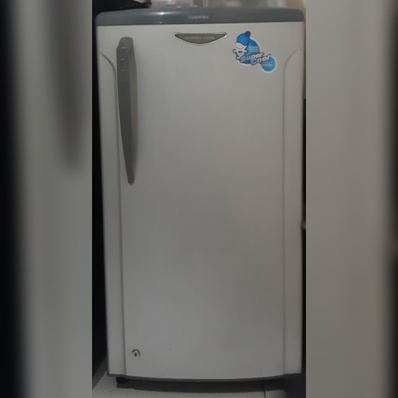 Freezer ASI Merk Toshiba (Preloved) Kulkas Toshiba