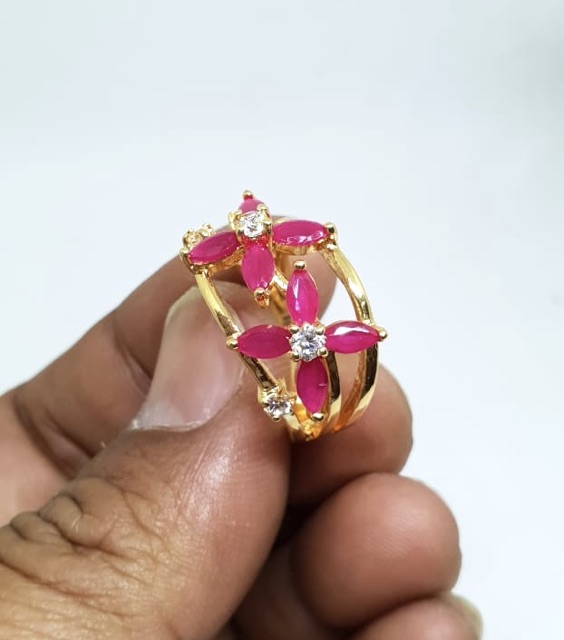 Cincin permata merah ruby lapis emas yaxiya xuping cincin zircone