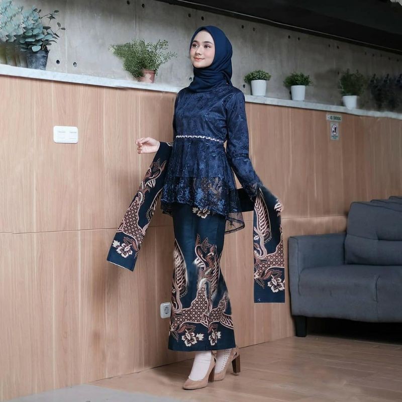 KEBAYA COUPLE MODERN KEBAYA LAMARAN TUNANGAN KEBAYA WISUDA KEBAYA KONDANGAN TERBARU WID BATIK-Kebaya+Rok (NAVY)