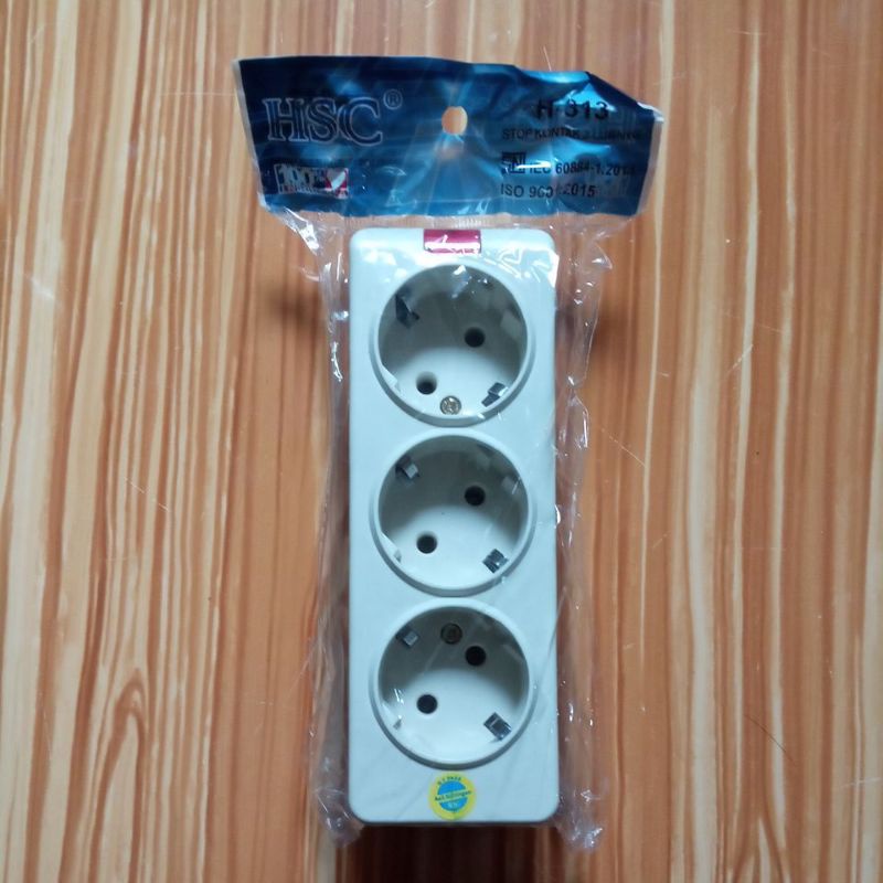 Stok kontak 3 Lobang + Lampu indikator