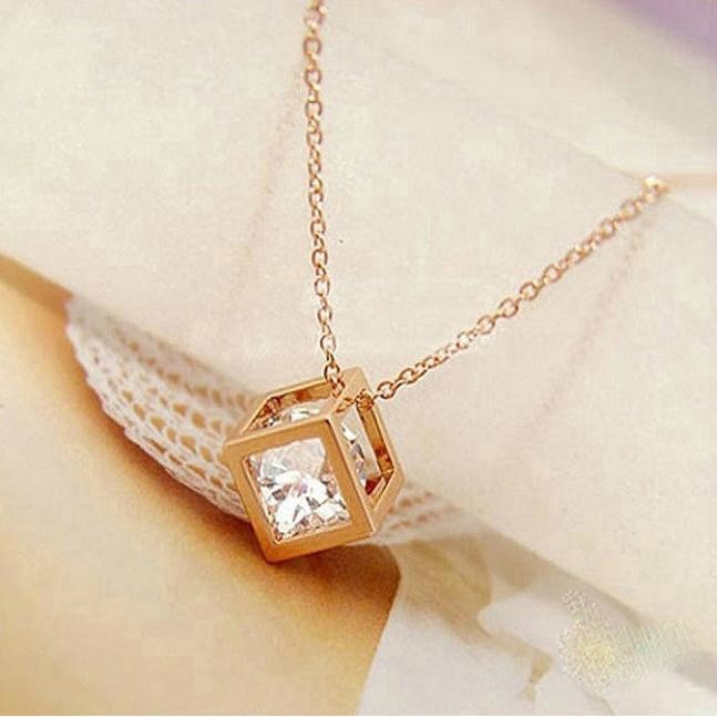 Kalung Kubus Kotak Mode Korea dengan Crystal Stone Zircon Pendant