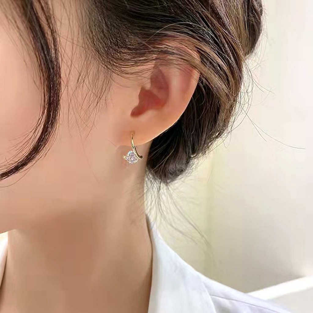 Hu Hu Hu Hu Hu Alat Bantu Pasang Kacamata♡ 1 Pasang Anting Tusuk Bentuk Geometri Hias Berlian Imitasi Untuk Wanita