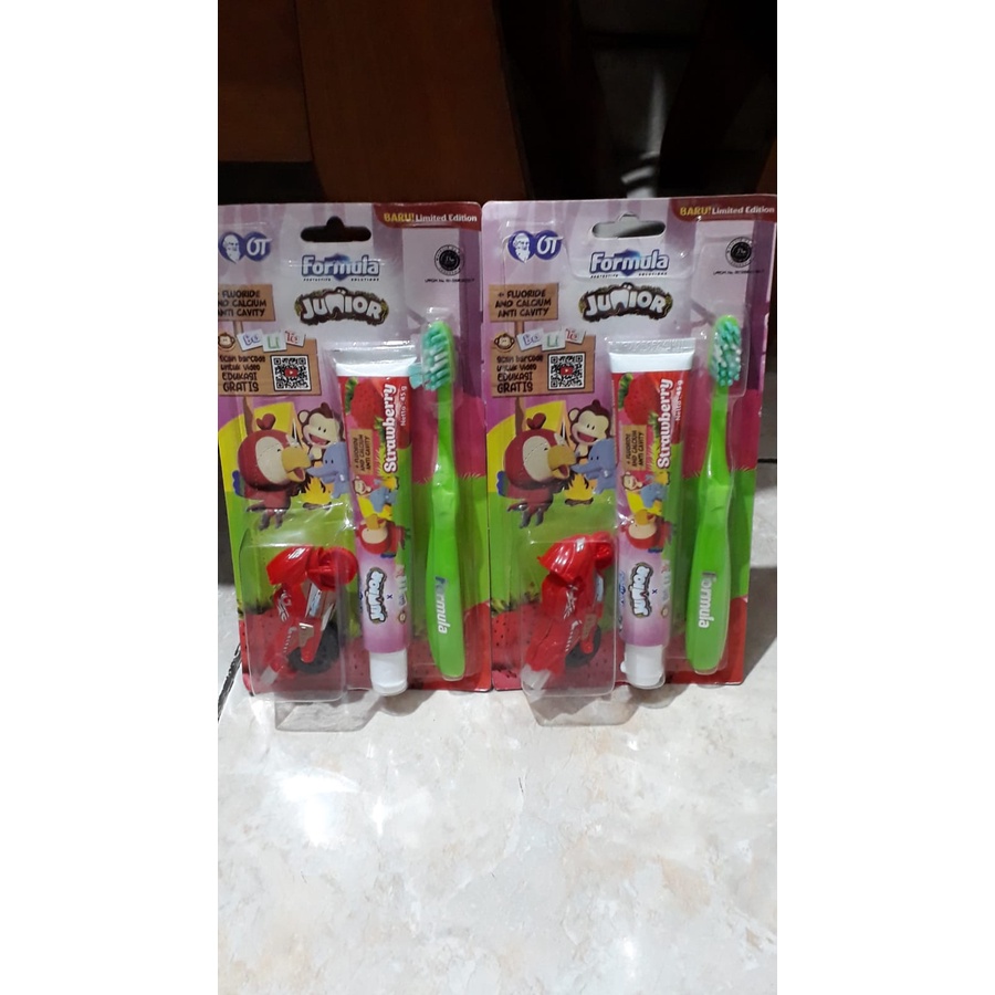 Sikat Gigi Anak  Pasta Gigi FREE Mainan [Formula Junior]