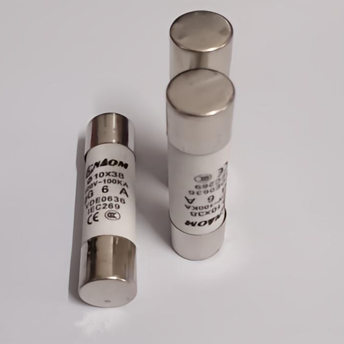 Fuse Link Ceramic 1-32A 10 x 38 500V-100KA Fuse Sekring Keramik 10x 38