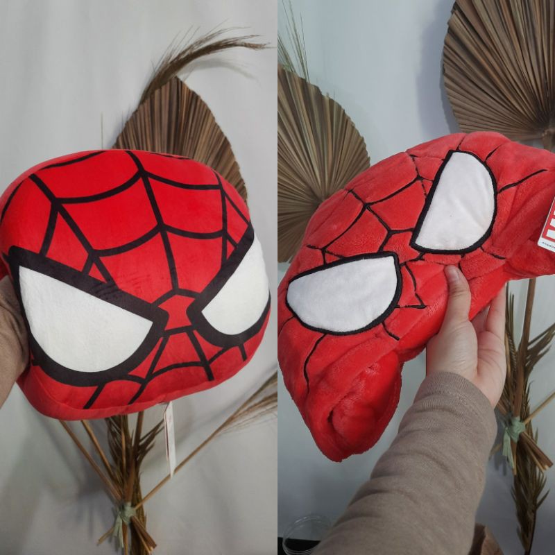Miniso Bantal dan Selimut Marvel Spiderman Super Halus