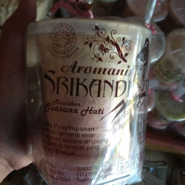 

Aromanis rambut nenek