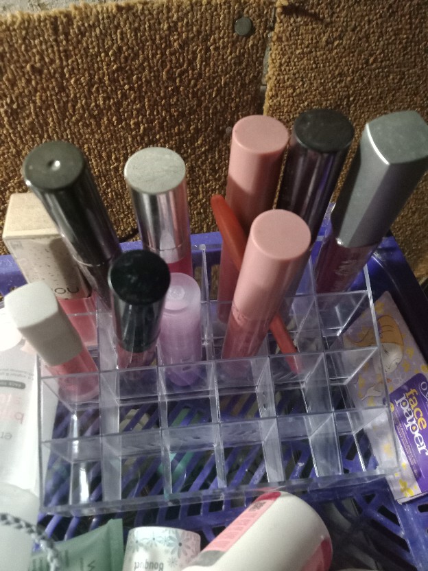 Tempelan Dinding Penyangga Kepala Kabel Transparan / Hook Gantungan Colokan Kabel Listrik Casan Hp