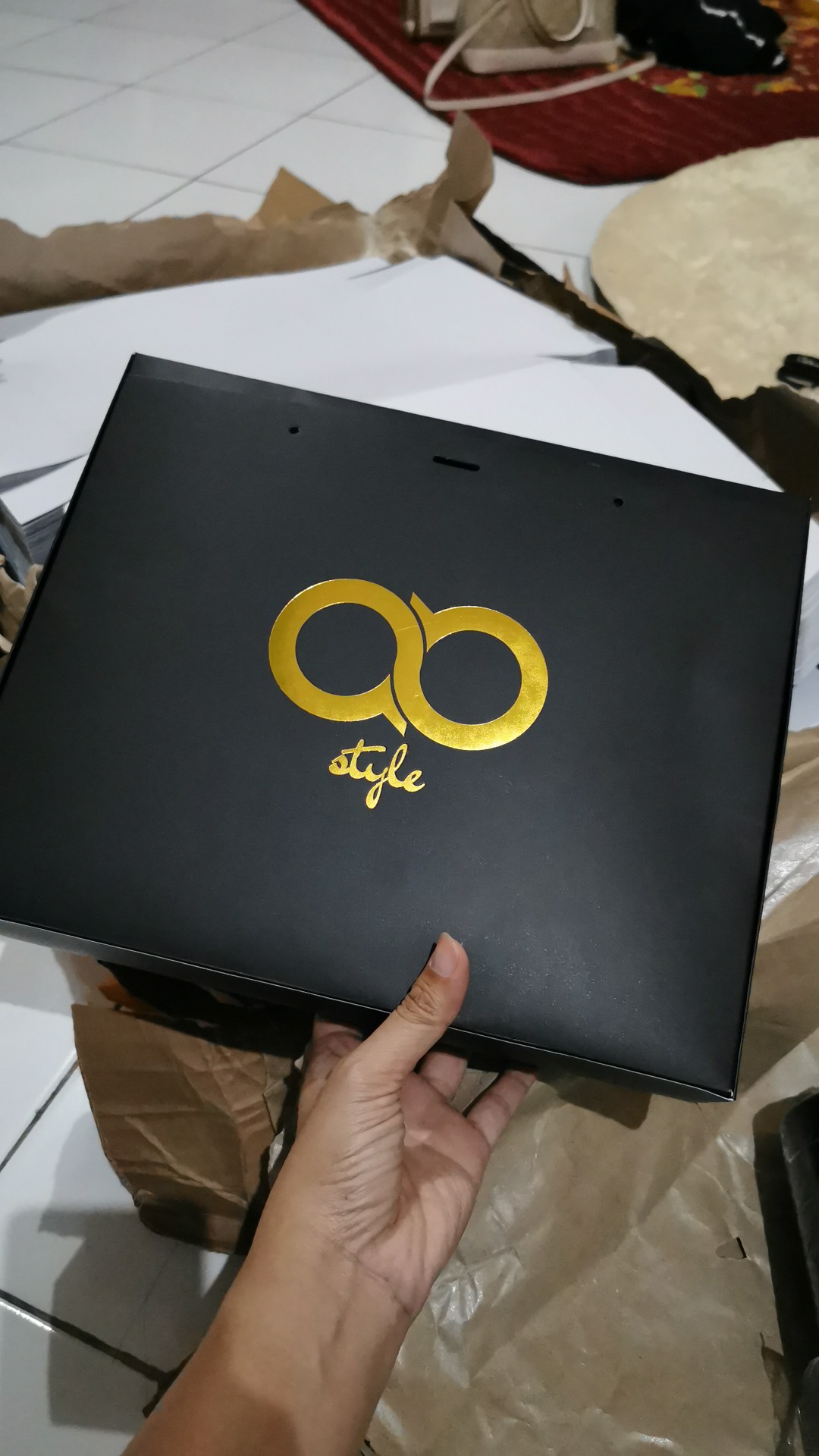 Custome Kemasan / Packaging Premium Untuk Baju, Kerudung, Kain, Makanan Dll (uk. 30x25x5 Cm)