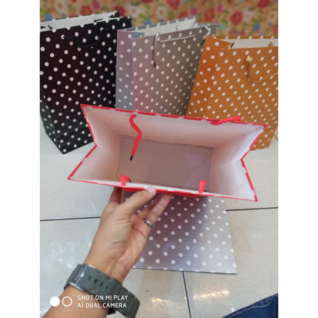 JUAL PAPER BAG POLKADOT CANTIK TOKOPELANGINICER