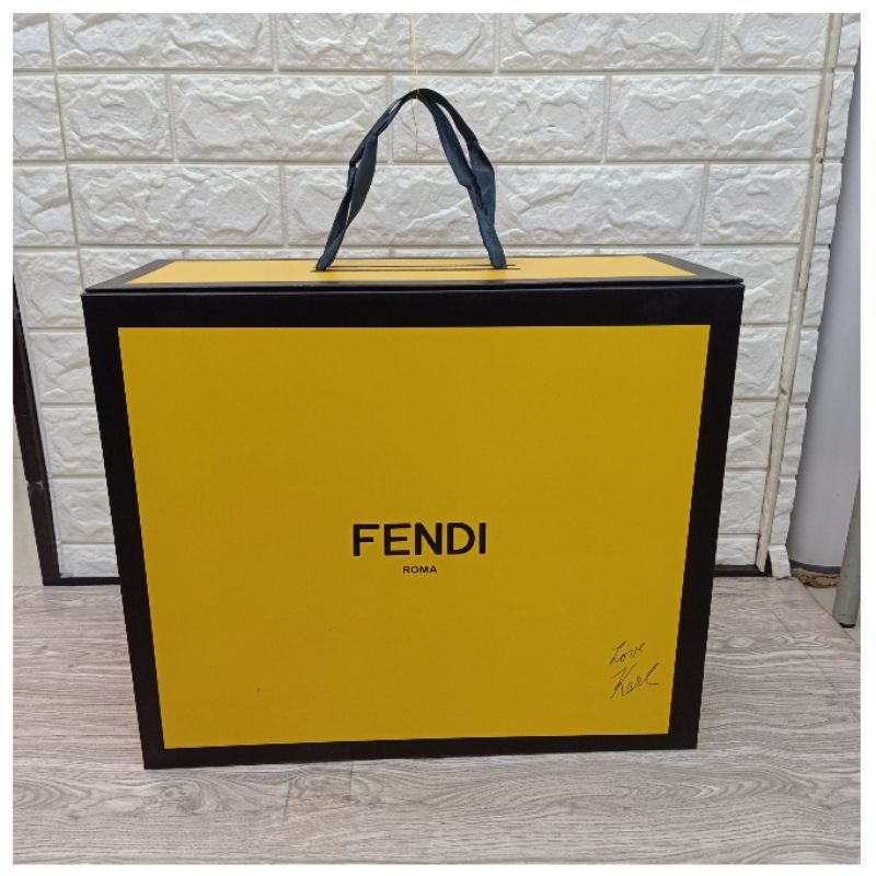 Box Fendi Magnet Box lipat Impor