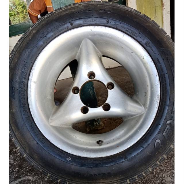 BAN + VELG R15 BEKAS NEGO Jeep, Type 205/65R15 94S TUBELESS