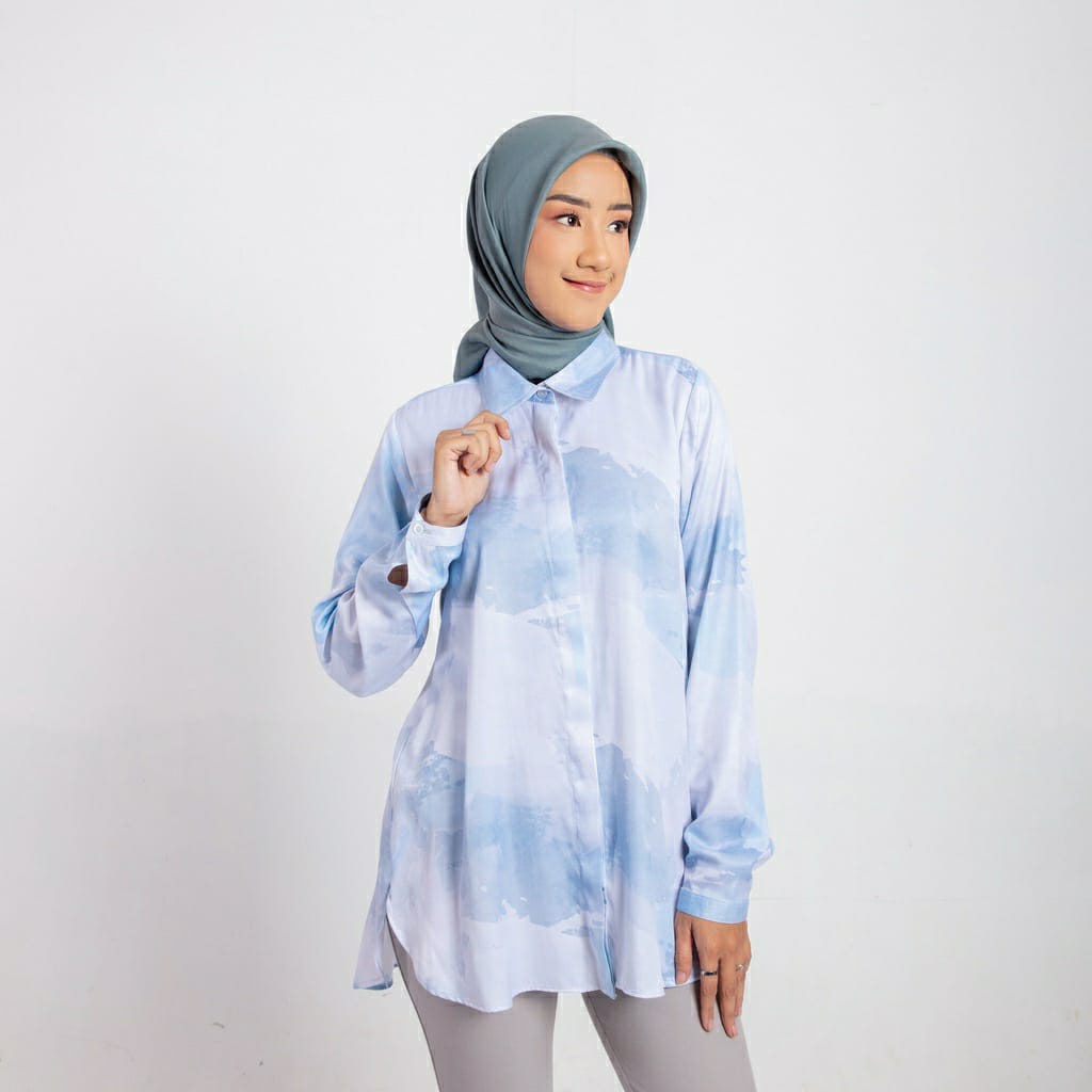Atasan tunik busana muslim wanita motif abstrak watercolor dauky m tunic denna watercolor biru hijau
