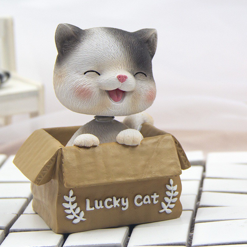 Pajangan Dashboard Mobil Baby Lucky Cat Kucing Kitty Plastik Karet Goyang Kepala Shacking Head