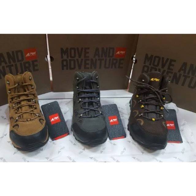 Sepatu Gunung Rei Arkansas