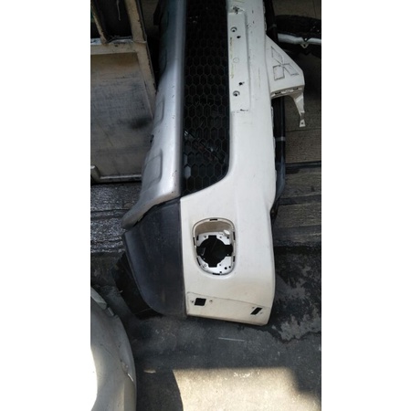 bemper depan ram dan underguared mitsubishi pajero 2010-2012 original