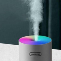 Car Humidifier Mobil Aromatherapy Diffuser LED Light Portable
