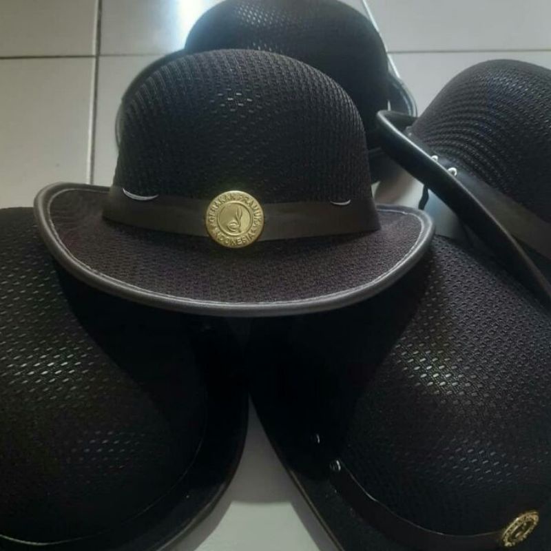 

TOPI BONI RAJUT DAN BONI LAKEN/TOPI PRAMUKA PEREMPUAN