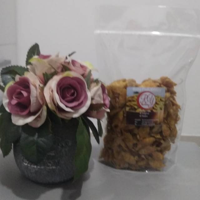 

Cemilan enak Baby fish crispy balado & original