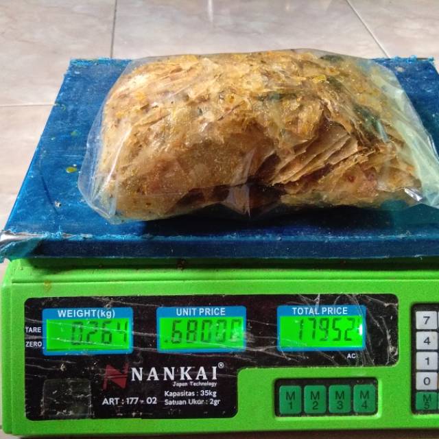 

Keripik kaca cabe hijau