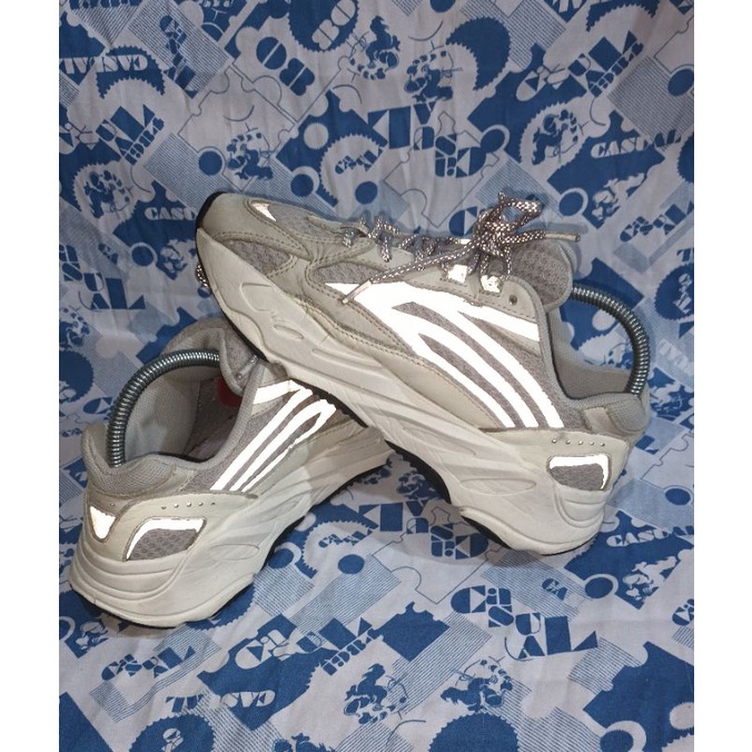 Sepatu Adidas Yeezy 700 V2 Static