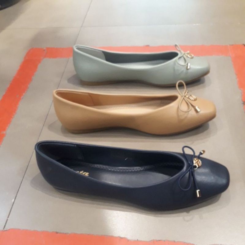 sepatu Flat Bata original Bata