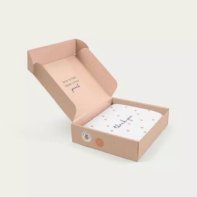 

Customize box hardbox untuk packaging dengan berbagai bahan dan jenis