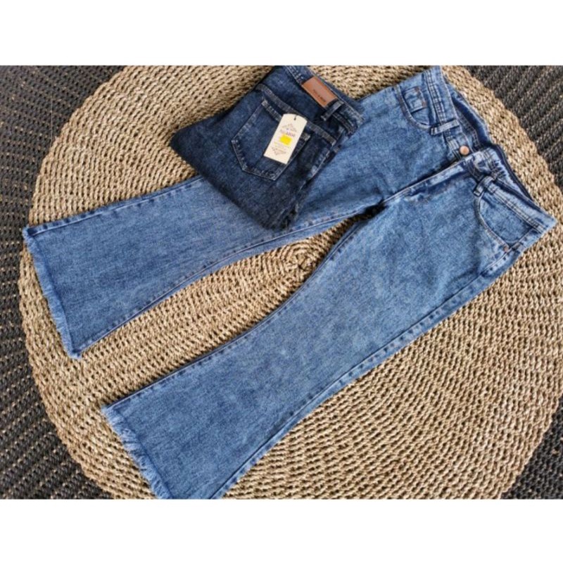 CUTBRAY JEANS WANITA/CUTBRAY SNOW KEKINIAN