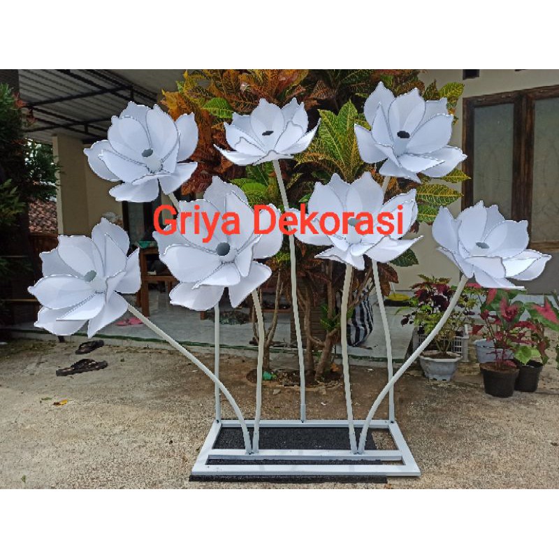 KELOPAK BUNGA TERATAI DEKORASI
