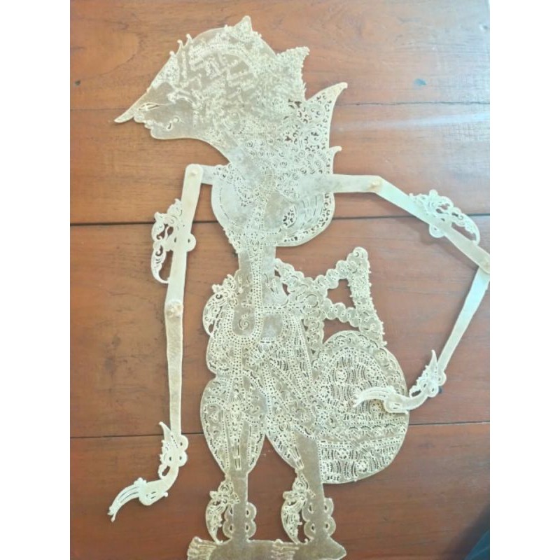 wayang kulit putihan karno kulit kerbau