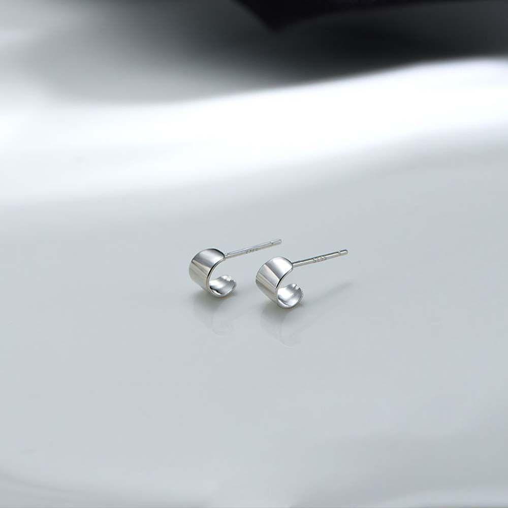 Anting Pejantan Agustina Trendi Geometris Glossy Pria Tembaga Aksesoris Telinga Gadis Anting Korea