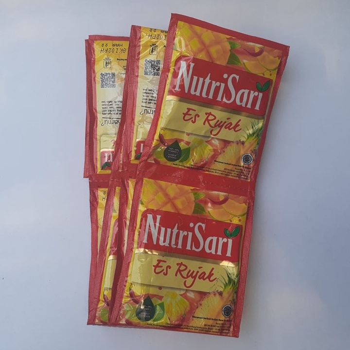 

nutrisari es rujak satu renceng isi 10 pcs