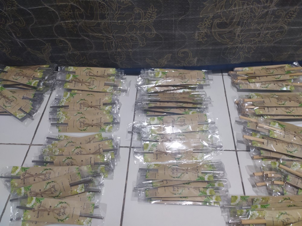 Souvenir Pernikahan Sedotan Stainless Steel Ramah Lingkungan