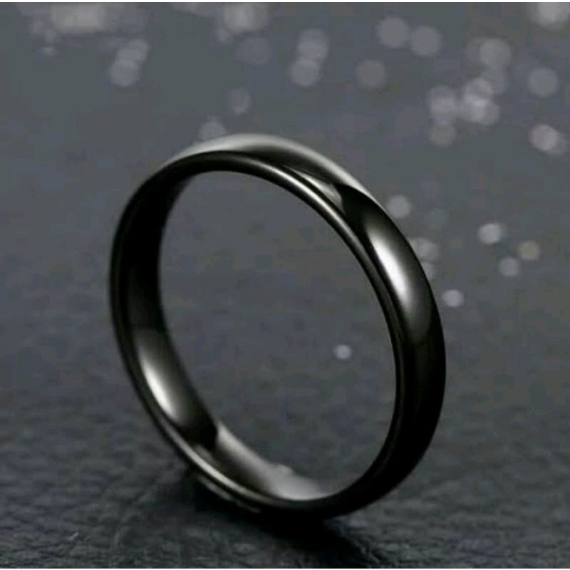 Cincin Titanium Couple Hitam Sedang