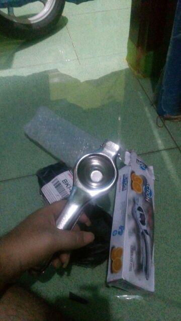 Perasan Jeruk / Lemon Squeezer