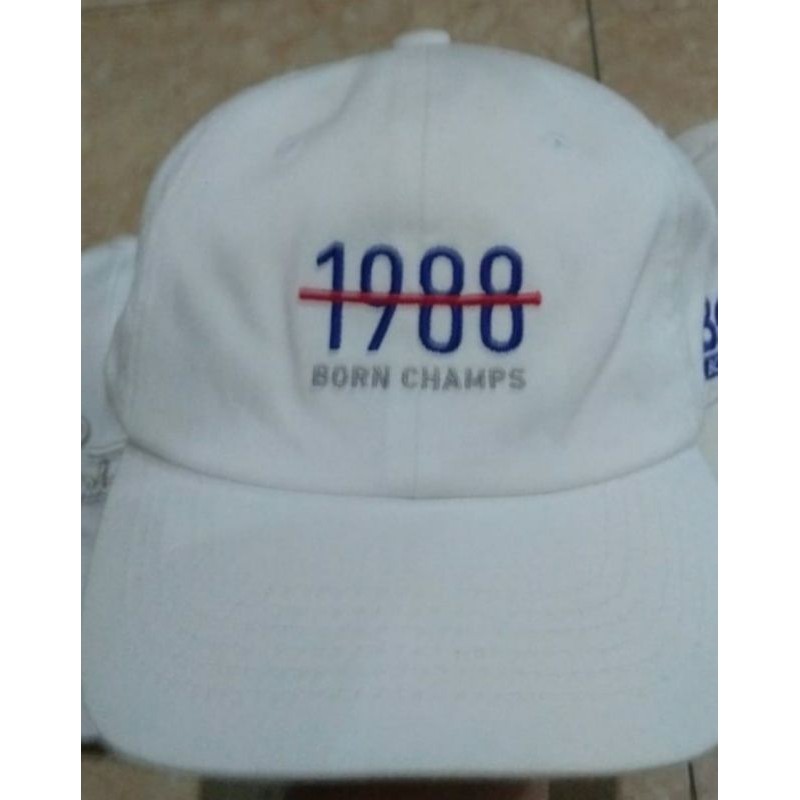 Topi Born Champ