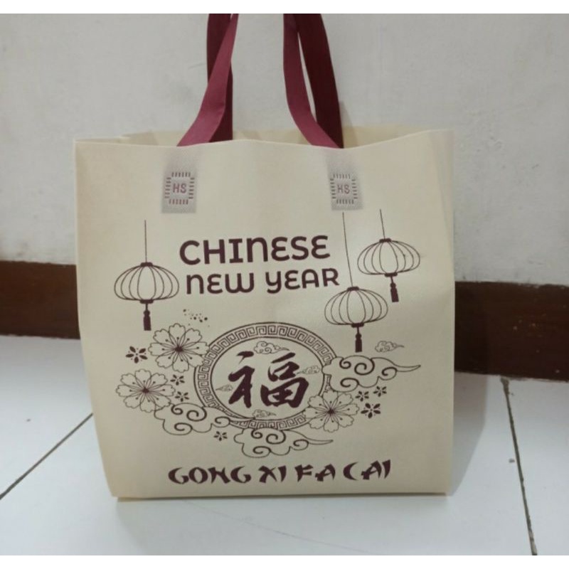 

goodie bag imlek 22x22 / tas jingjingan/ tas sovenir imlek 2022/ tas hadiah imlek