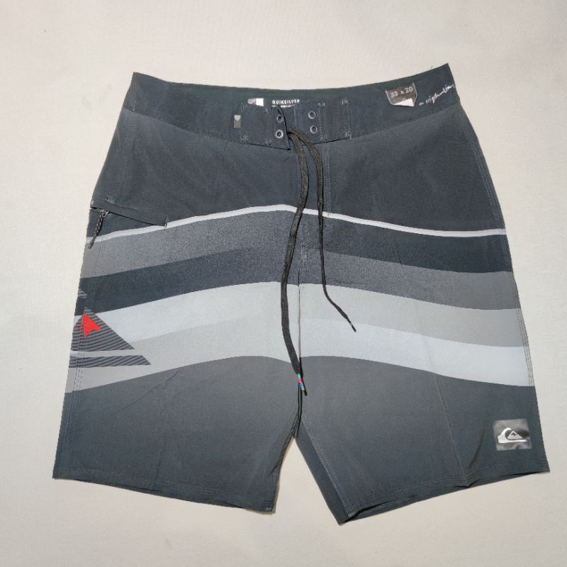 celana pendek pria surfing Quiksilver original