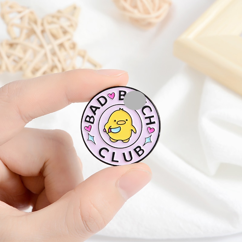 Bad BCH Club Bros Pin Enamel Bulat Motif Anak Ayam Untuk Aksesoris Tas / Kemeja / Hadiah Teman