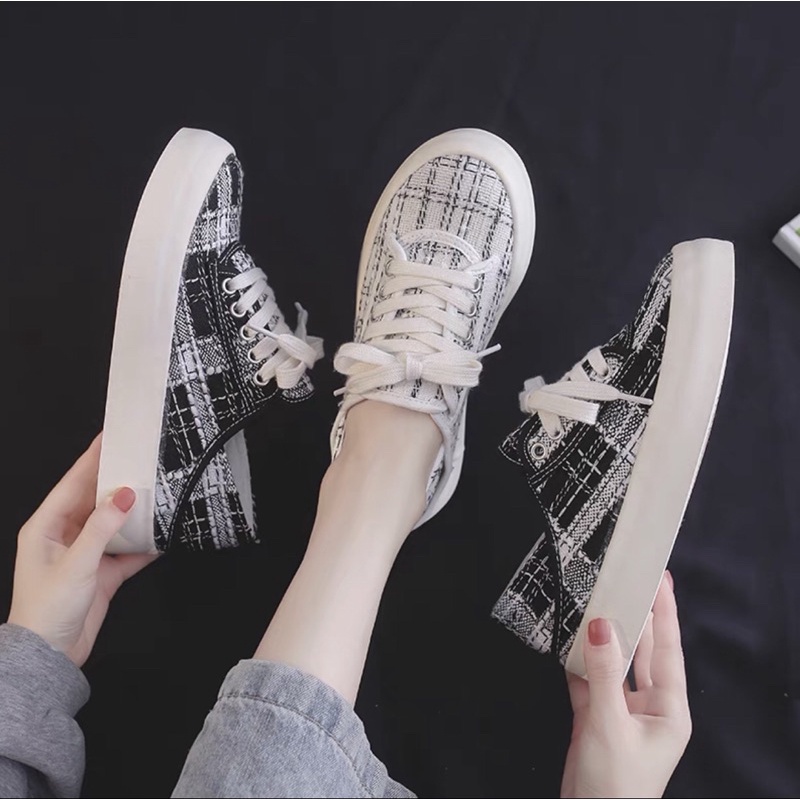 AVANCEID 1929 Sepatu Sneakers Wanita Tali Hitam Putih Import