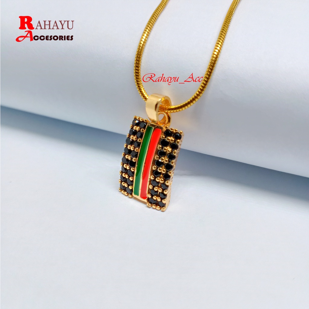 Kalung Liontin Titanium Emas/Kalung Fashion Korea Titanium/Liontin Hitam Kotak Guccy Titanium