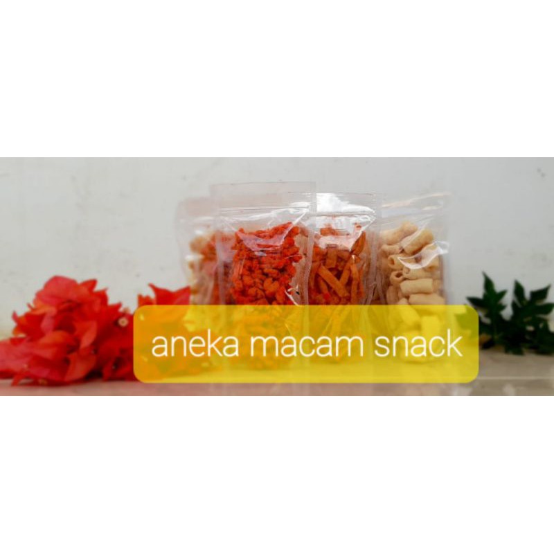 

Aneka macam peyek kcang tanah,teri,kacang hijau,peyek bayem dan peyek daun singkong