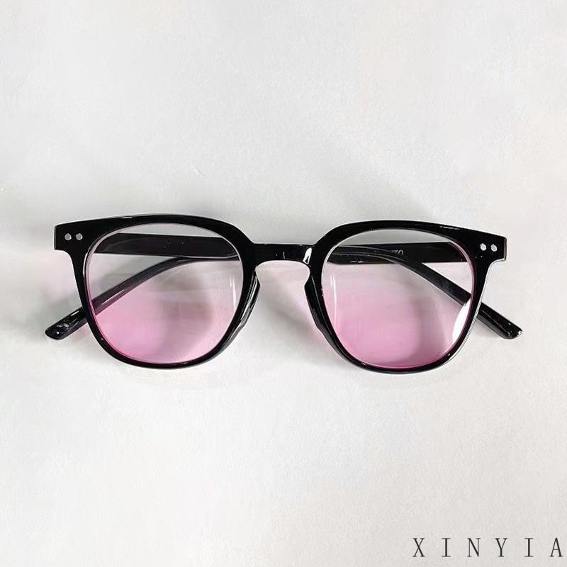 Xia.id Kacamata Hitam Wanita Model Frame Hitam Gradasi Pink Untuk Wajah Bulat