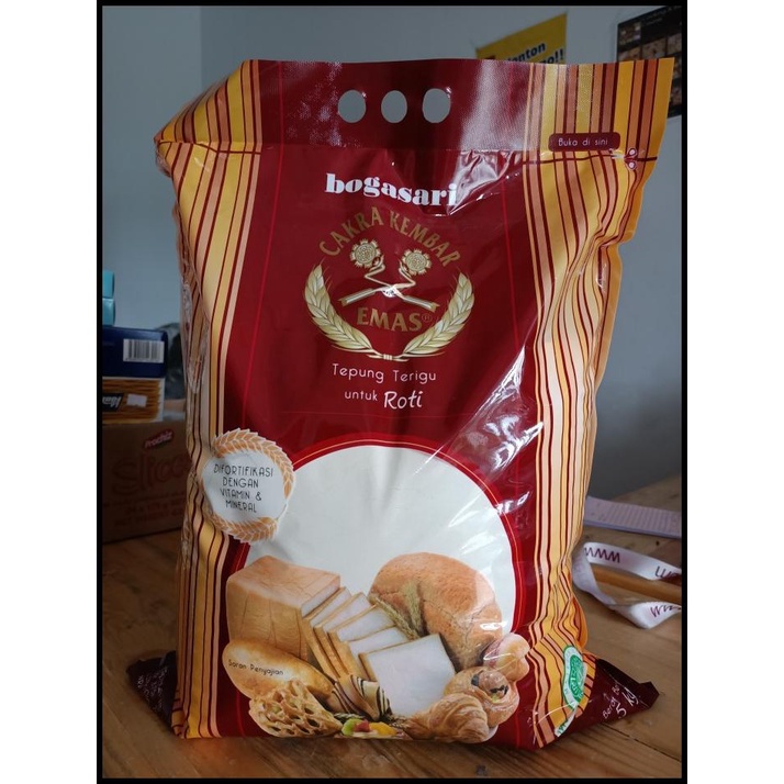 

Bogasari Cakra Kembar Emas Untuk Roti 5Kg