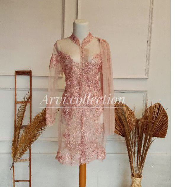 kebaya wisuda  lamaran tunangan elegant