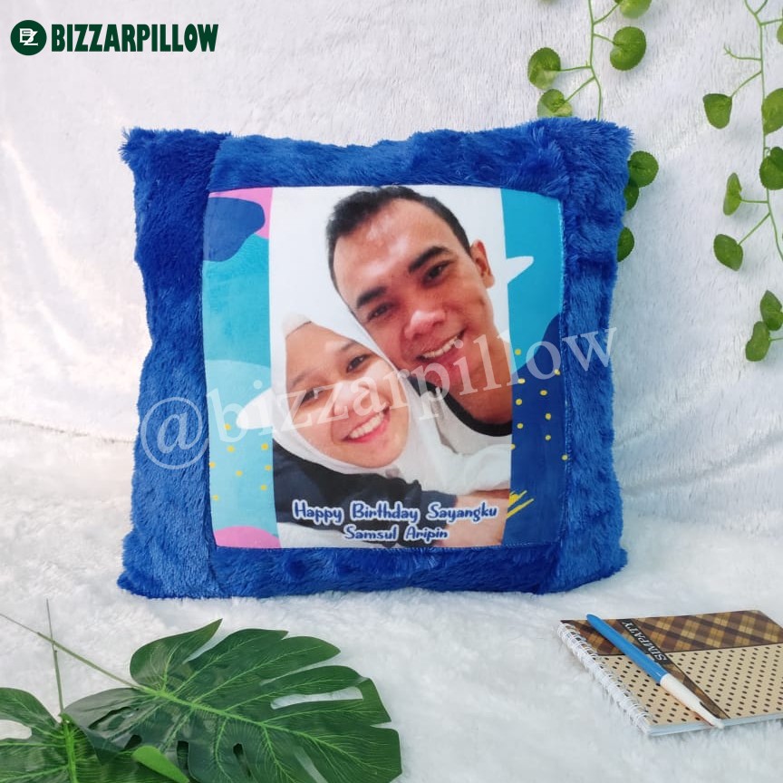 Bizzarpillow  Bantal Foto Custom Bulu Rasfur 50 x 50 cm BZ015