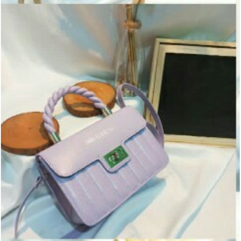 Tas wanita cantik kekinian