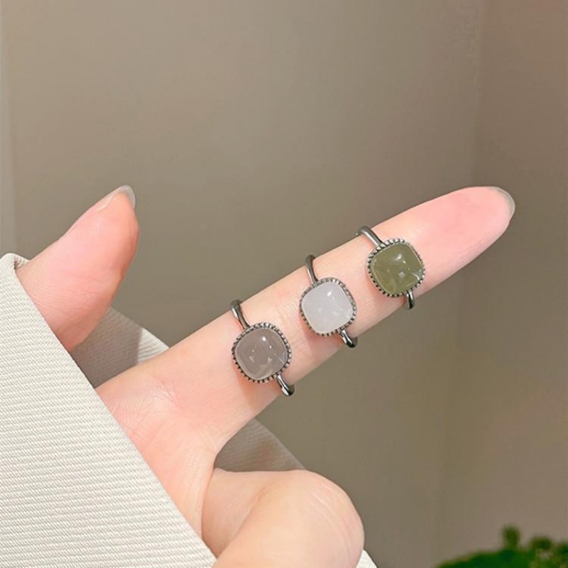 Cincin Batu Giok Hetian Imitasi Warna Putih Gaya Vintage Korea Untuk Pasangan