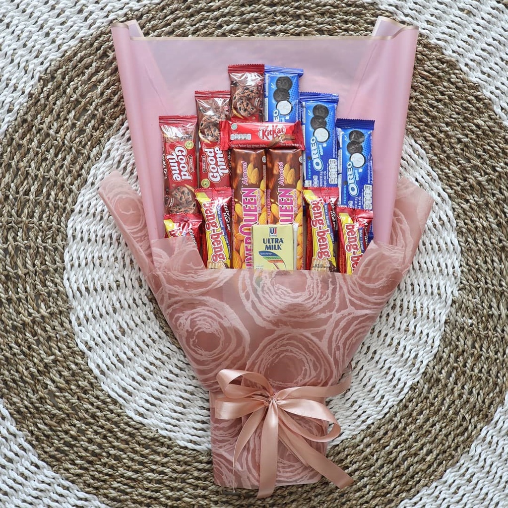 Buket Bouquet wisuda-acara besar-mahar boneka coklat snack bisa request