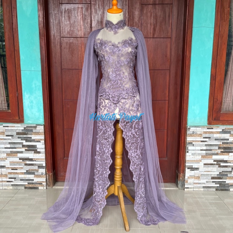 Kebaya akad ekor tanpa payet/Gaun Pengantin Akad